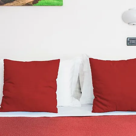 Готель Giove Dipendenza Fiamma 3*